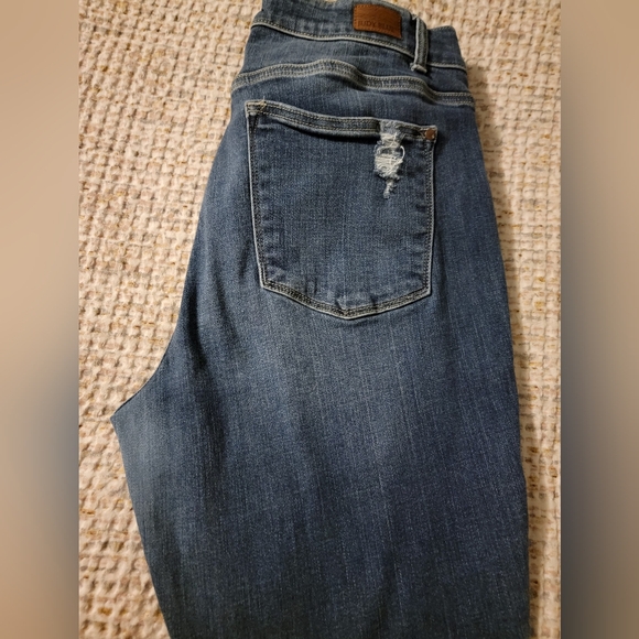 Judy Blue Dark Wash Distressed Skinny Jeans - Picture 7 of 8